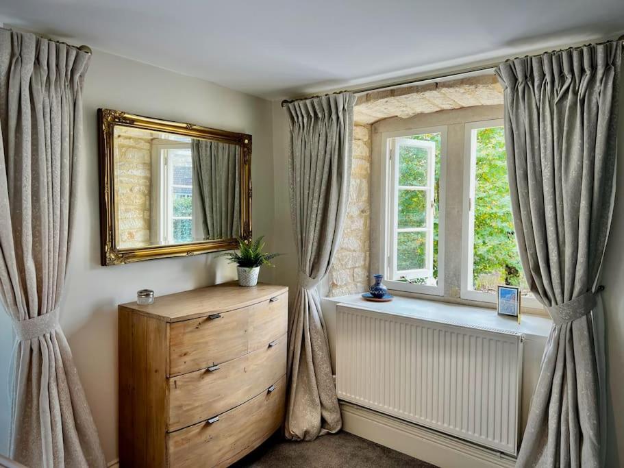 Period Apartment, Great Views, In Heart Of Town. Bradford-On-Avon Exteriér fotografie